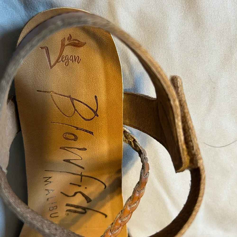 Blowfish Women's Brown Braided Sandals Like new, size 8 - Picture 3 of 4